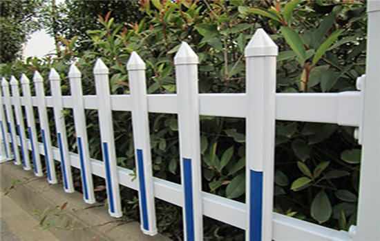 草坪綠化<a href=http://m.adack.net target=_blank class=infotextkey>護(hù)欄</a>