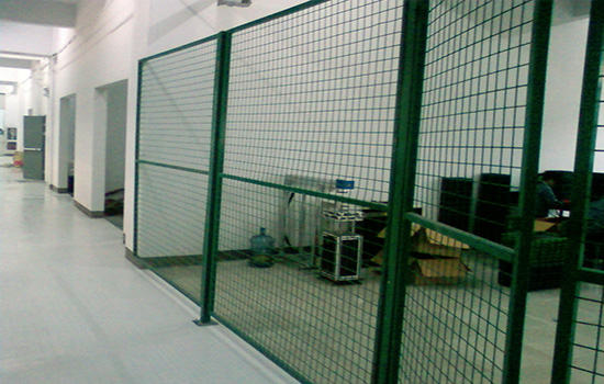 車間隔離<a href=http://m.adack.net target=_blank class=infotextkey><a href=http://m.adack.net target=_blank class=infotextkey>護欄</a>網(wǎng)</a>
