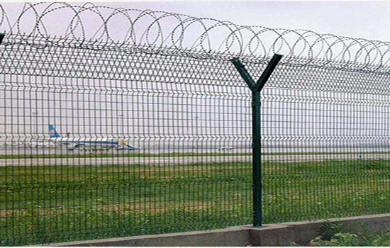 飛機(jī)場(chǎng)<a href=http://m.adack.net target=_blank class=infotextkey>圍欄網(wǎng)</a>